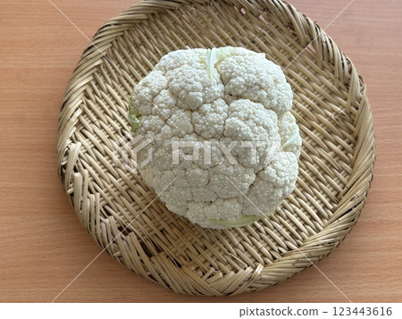 濾鍋裡的花椰菜 濾鍋裡的花椰菜 123443616