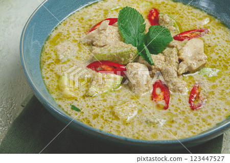 green curry with chicken, traditional Thai cuisine, Asian food, homemade, no people, green curry with chicken, traditional Thai cuisine, Asian food, homemade, no people, 123447527