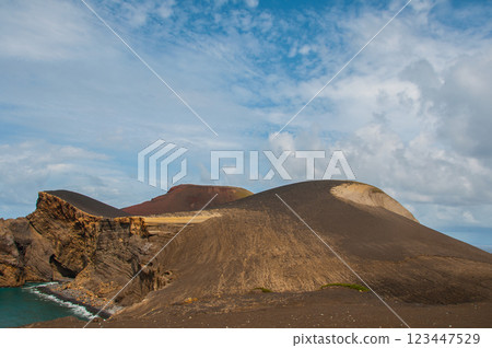 The Capelinhos volcano was born at sea, in the parish of Capelinhos, in Faial Island, Azores and its activity extended from September 1957 to October 1958 The Capelinhos volcano was born at sea, in the parish of Capelinhos, in Faial Island, Azores and its activity extended from September 1957 to October 1958 123447529
