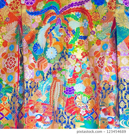 Japanese kimonos are traditional and colorful, with vibrant colors. 123454689