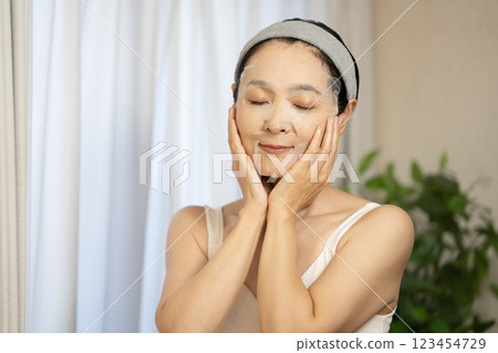 一個女人包裝 一個女人包裝 123454729