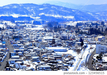 從立山公園的觀景台俯瞰大江町的冬季風景 123456515