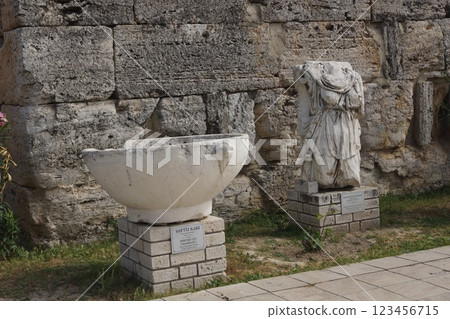 Türkiye, Pamukkale, Hierapolis ruins 123456715
