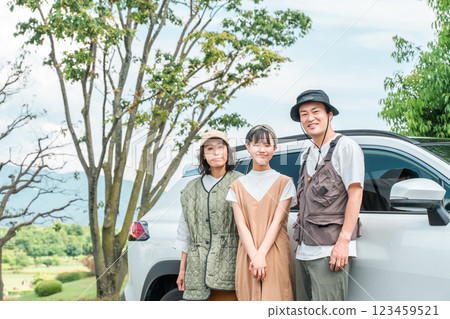 Drive, family trip, family traveling by car 123459521