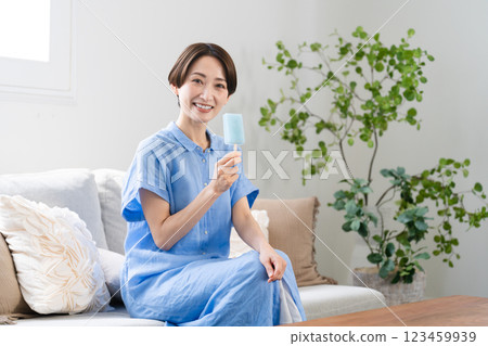 portrait people person female woman japanese japan asia asian young middle-aged portrait people person female woman japanese japan asia asian young middle-aged 123459939