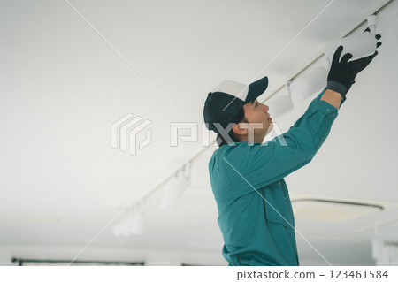 Electrical worker Electrical worker 123461584