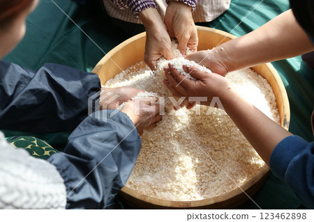 A woman making miso 123462898