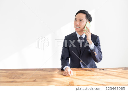 商人打電話 商人打電話 123463065