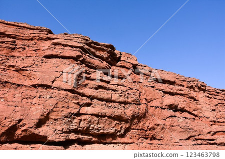 受侵蝕和風蝕而形成的峽谷景觀 123463798