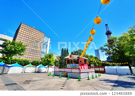 札幌夏日慶典：北海盂蘭盆舞（北海道札幌大通公園） 123463889