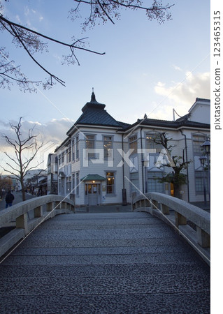 Kurashiki Bikan Historical Quarter: Evening view 123465315