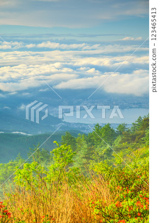Lake Suwa and the sea of clouds [taken from Takabocchi Plateau] 123465413