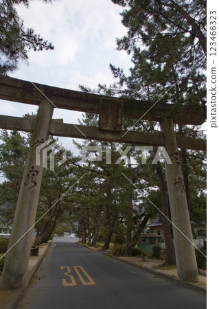 從吉備津站到吉備津神社 岡山旅遊 從吉備津站到吉備津神社 岡山旅遊 123466323