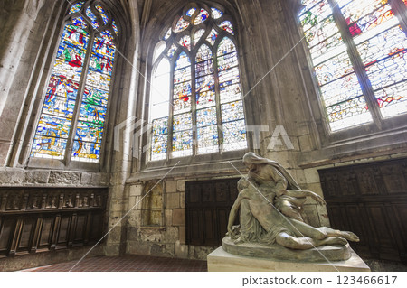 Saint Etienne cathedral, in Beauvais, France 123466617