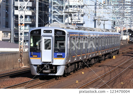 [南海] 8300系列 (南海本線：新今宮～天下茶屋) 123470004