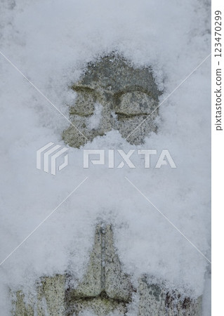 Jizo statue buried in snow (Izumo City) 123470299