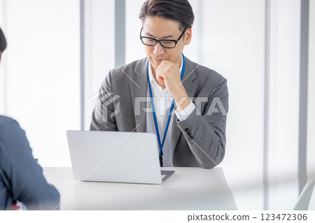 商人開會 123472306