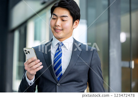 Sumaho businessman 123472478