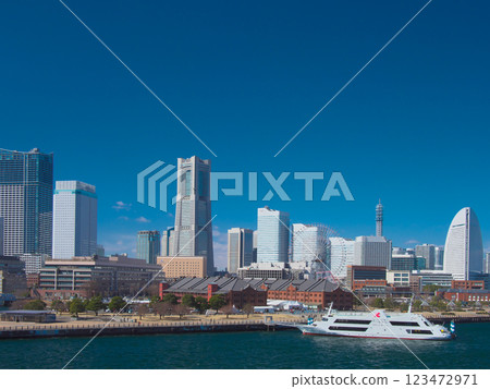 Minato Mirai cityscape seen from Osanbashi Pier (February 2025) 123472971