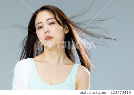Female hair image 123473419