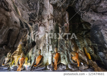 THAILAND RATCHABURI KHAO NGU CAVE 123474681
