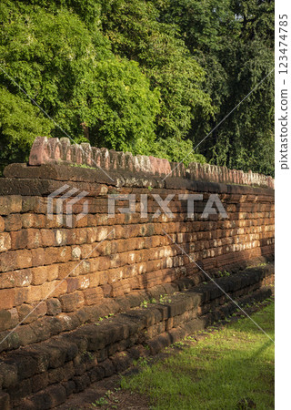 THAILAND RATCHABURI WAT MAHATHAT WORAWIHAN 123474785