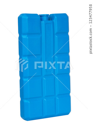 Blue battery cold for freeze bag summer freexer isolated on the white Blue battery cold for freeze bag summer freexer isolated on the white 123477958