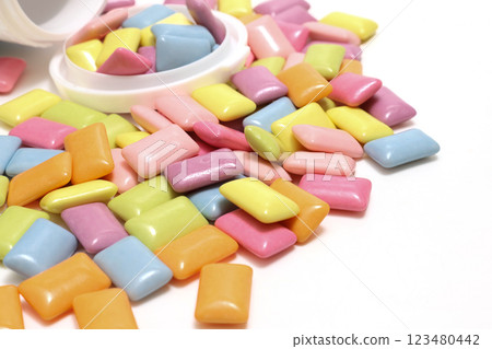 Colorful fruit flavoured chewing gum 123480442