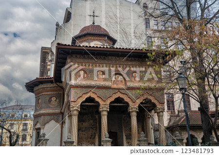 Church of the Monastery Stavropoleos in Bucharest, Romania. 123481793