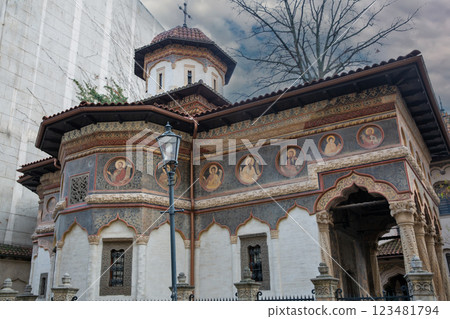 Church of the Monastery Stavropoleos in Bucharest, Romania. 123481794