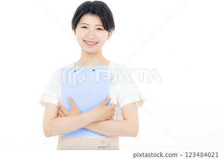 Female nurse to guide Female nurse to guide 123484021