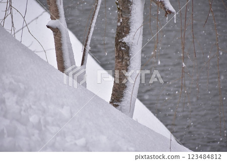 Gentle Winter Gentle Winter 123484812