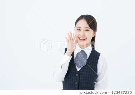 Young business woman 123487220