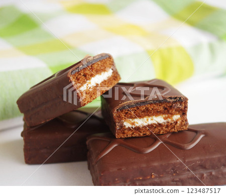 Cut sweets Confectionery Chocolat Chocolate Snacks 123487517