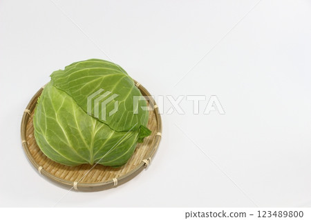 一整顆高麗菜，鮮味十足，讓人食慾大開 123489800