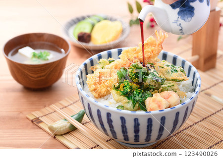 Taste of Spring: Rapeseed Blossoms and Shrimp Tempura Bowl Taste of Spring: Rapeseed Blossoms and Shrimp Tempura Bowl 123490026