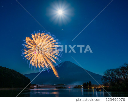 Lake Tanuki Fireworks Festival and Mount Fuji in the Moonlight Lake Tanuki Fireworks Festival and Mount Fuji in the Moonlight 123490078