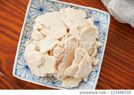 Sake lees - a traditional Japanese fermented food and healthy ingredient 123490530