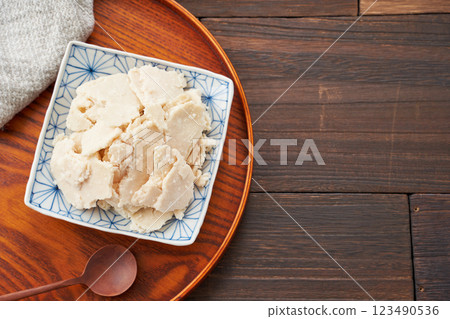 Sake lees - a traditional Japanese fermented food and healthy ingredient 123490536