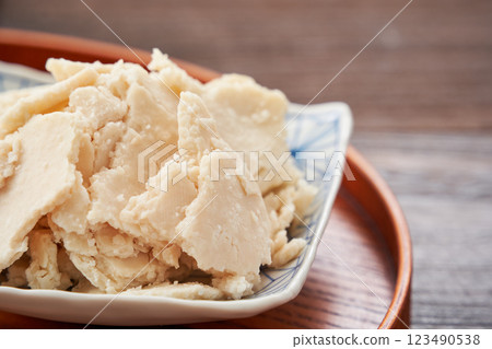 Sake lees - a traditional Japanese fermented food and healthy ingredient Sake lees - a traditional Japanese fermented food and healthy ingredient 123490538