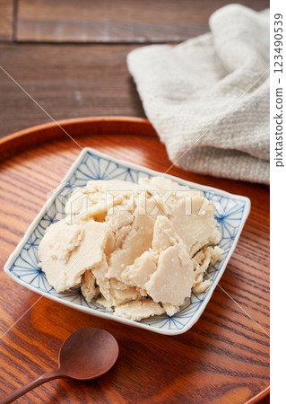 Sake lees - a traditional Japanese fermented food and healthy ingredient Sake lees - a traditional Japanese fermented food and healthy ingredient 123490539