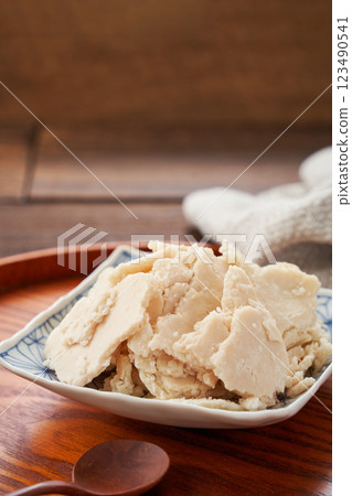 Sake lees - a traditional Japanese fermented food and healthy ingredient Sake lees - a traditional Japanese fermented food and healthy ingredient 123490541