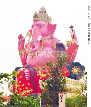 Pink Seated Ganesha 123490553