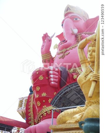 Pink Ganesha 123490559