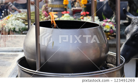 pot, oil, candle 123491269