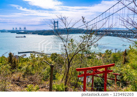 Early spring's hidden spot Inari Shrine and the Great Seto Bridge 4 Kurashiki City, Okayama Prefecture 123492203