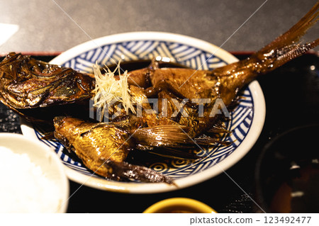伊豆必吃的大型美味煮金眼鯛 123492477