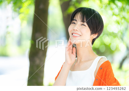 Women's beauty image Women's beauty image 123493262