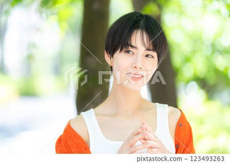 女性的美麗形象 123493263