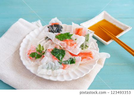 Deep fried crab meat sandwiched in rice paper 123493353